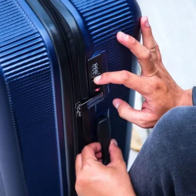 Cách cài mật khẩu vali