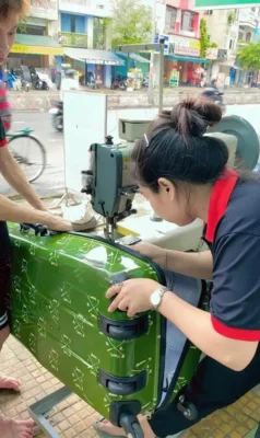 Cách sửa dây kéo vali bị hư