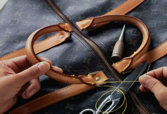 Sửa quai túi xách bị đứt