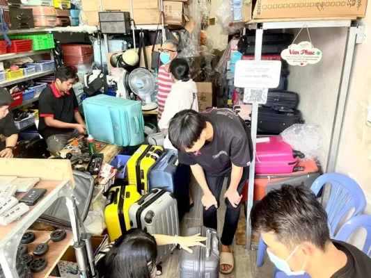 Sửa vali cấp tốc đi du lịch: Xử lý nhanh trước giờ khởi hành